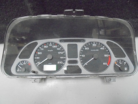 Compteur 
PEUGEOT 306 Diesel 
An 1997 - 2001 

VDO 9642491480 
Km NC 

