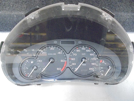 Compteur 
PEUGEOT 206 Diesel
An 2002

Jaeger 
9645096080
Km NC


