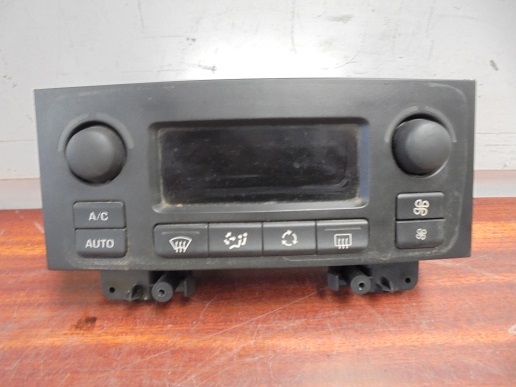 Commande de chauffage 
PEUGEOT 307 1.6 HDI 110 CV
An 06.2005 - 06.2008

Johnson Controls 9646627977


