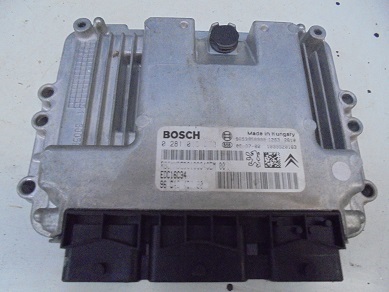 Calculateur 
PEUGEOT 1007 1.6 HDI 110CV 16V
An 12.2006 - 12.2010

Bosch 0281 013 331
9662213180

