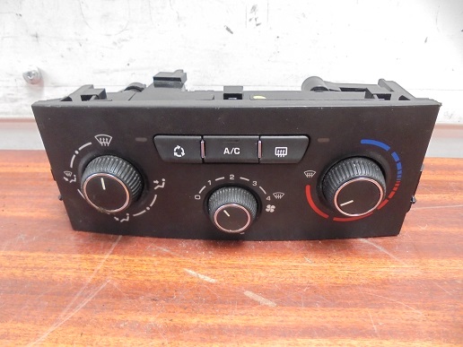 Commande de chauffage 
PEUGEOT 207 1.4e 75CV
An 11.2009 - 06.2013