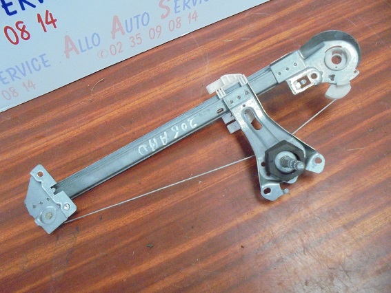 Leve Vitre Ar Droit
PEUGEOT 206

Réf : 9623109680
