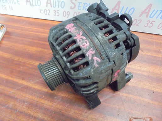 Alternateur 
PEUGEOT 407 1.6 HDi 16v 

2004-07->2008-07 

Poulie débrayable

