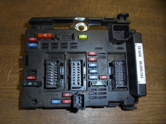 BSM 
PEUGEOT 206+ 1.4 HDI 70CV
An 03.2009 - 05.2013

BSM Delphi B3
9657608780

