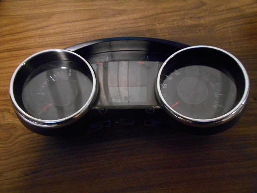 Compteur 
PEUGEOT 5008 1.6 HDI 1410CV
An 11.2009 - 12.2013

PSA 9666174980 
193 600 Km

