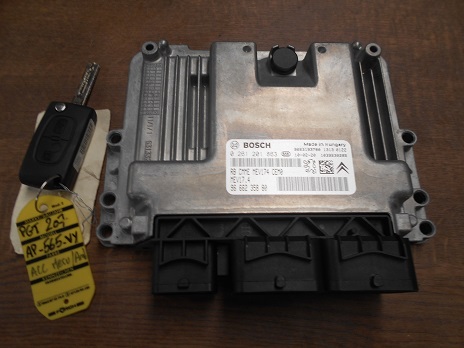 Kit de demarrage 
PEUGEOT 207 1.4 VTI 95CV
An 07.2007 - 04.2010

Comprenant 

Neiman avec transpondeur + 1 clé

Calculateur Bosch 
0261 201 853
9666235880

BSI Valeo X01-00
9664983080