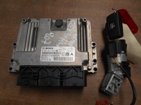 Kit de demarrage 
PEUGEOT 207 1.6 HDi 8V 92CV FAP
An : 04.2006 / 06.2013

Comprenant

Neiman avec 2 clés

Calculateur BOSCH
0281017333
9677013180

BSI Valeo X02-00
9666952080

