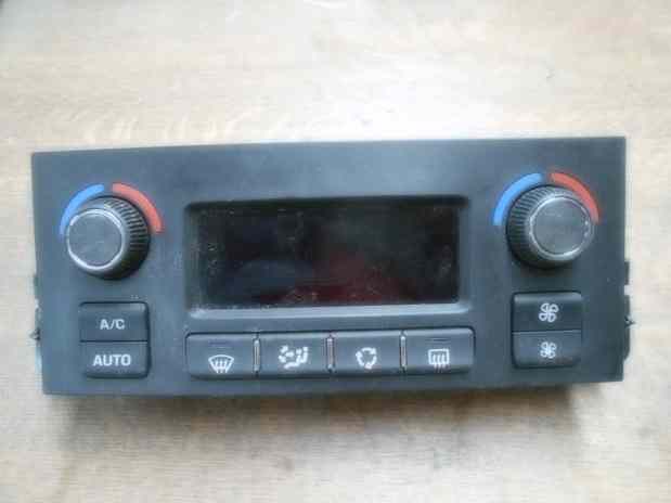 Commande de chauffage et clim
PEUGEOT 207 
An 10.2010 - 06.2013

Référence : 96856538XT

