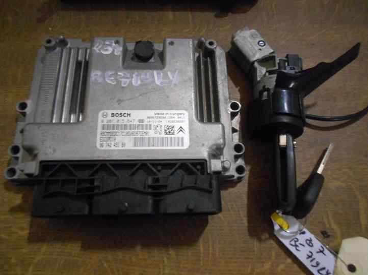 Kit de demarrage 
PEUGEOT 207 1.6 HDI 92CV FAP
An 07.2010 - 06.2013 

Neiman avec clé + Antenne

Calculateur Bosch 
0281 015 847 
9674245180

BSI Valeo X02-00
9666952080