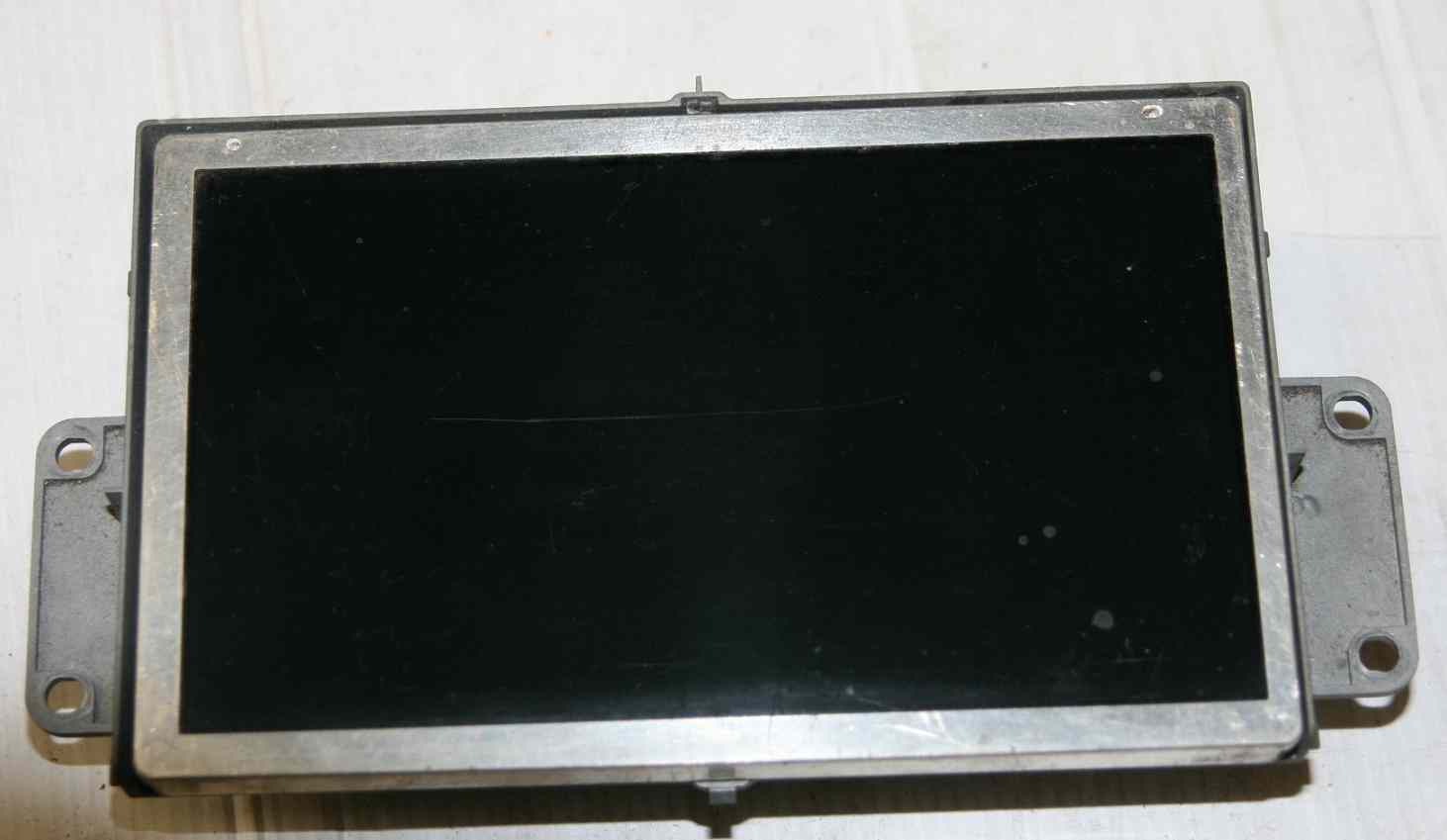 Ecran multifonctions - Peugeot 407 - 607 

REF : 9656690780
