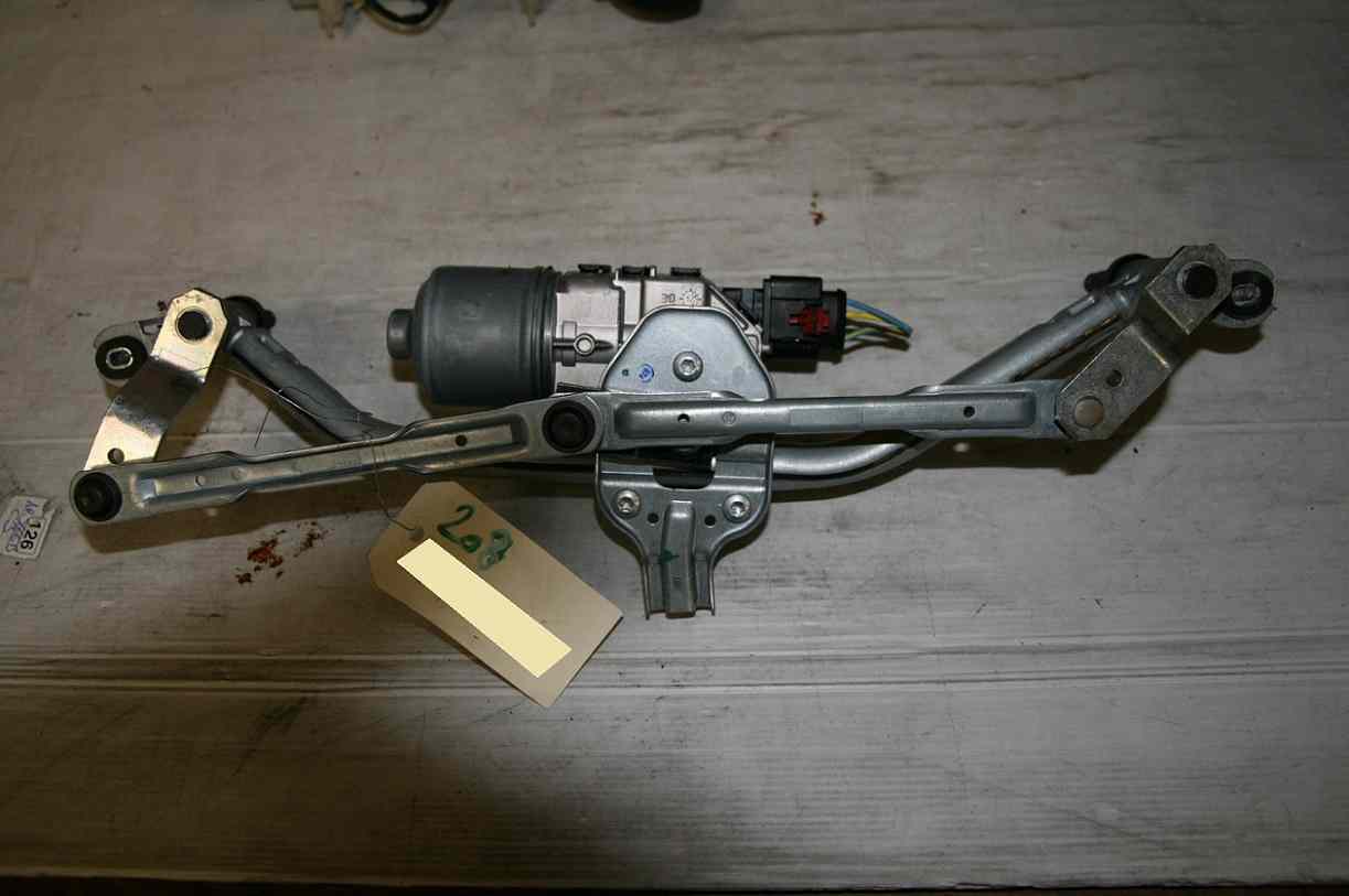 Systeme Essuie glace 
PEUGEOT 208 I PHASE 2
11/2017