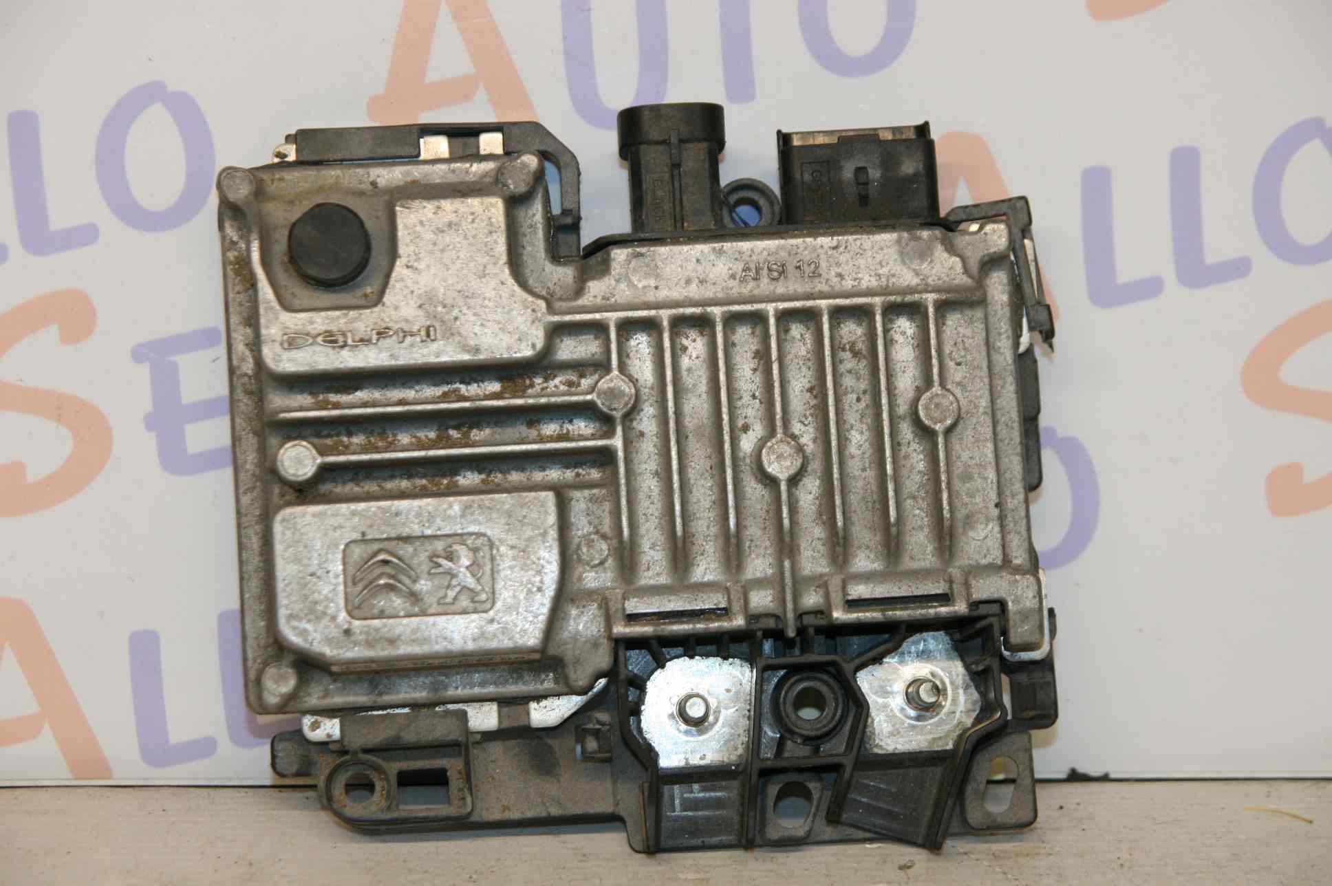 Calculateur DELPHI
PEUGEOT 2008 I PHASE 2 5P 2016-06->
1.2 puretech 110ch
référence : 9810858280
