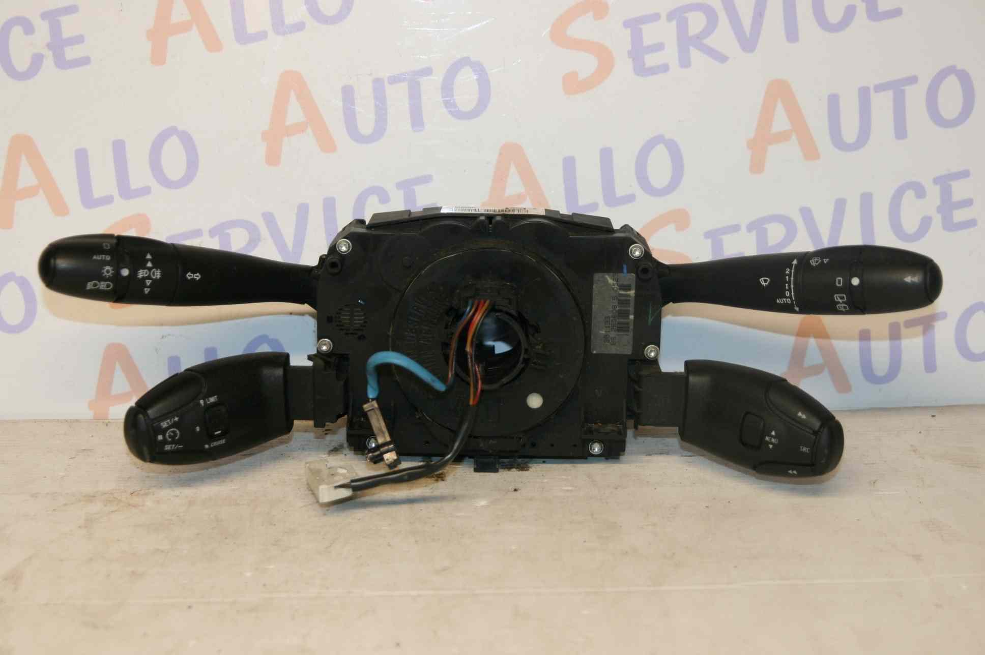 Commodo COM2005
PEUGEOT 207 5P 
2006-04->2013-06
référence : 96657274XT

