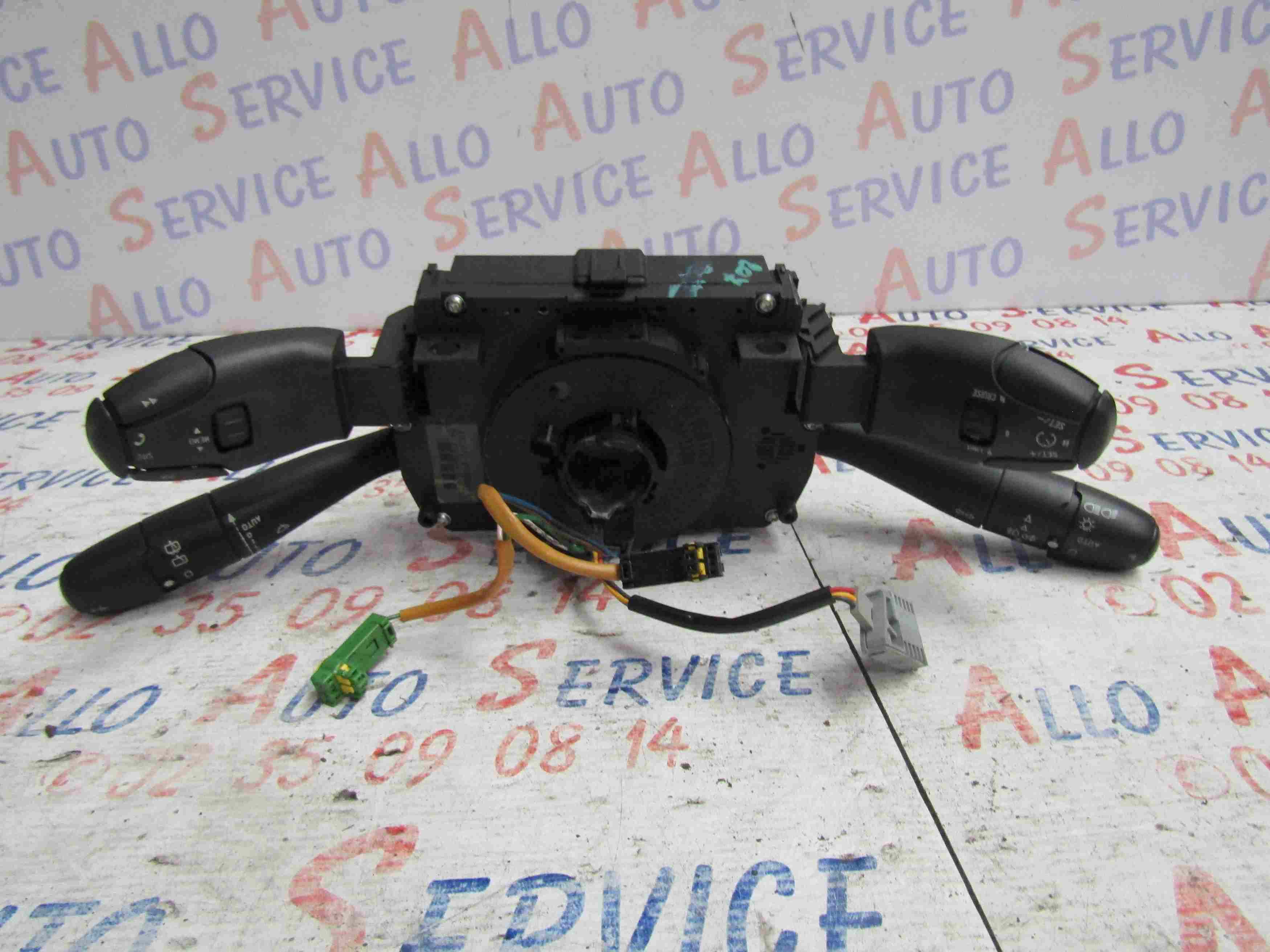 Commodo 
PEUGEOT 207 Phase 1

12.2006
Frais de port sur devis
