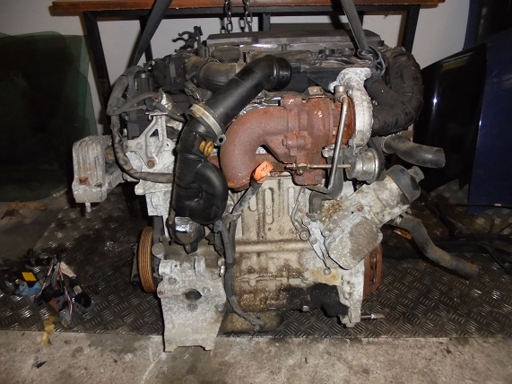 Moteur 
PEUGEOT 207 1.4 HDI 70CV

Type moteur : 8HZ
Injecteur BOSCH
147 000 Km

Vendu sans alternateur, démarreur, compresseur de clim

Garanti(e) 12 mois

Frais de Port sur devis