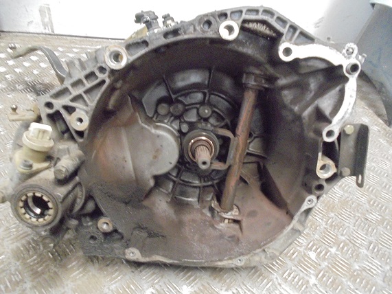 Boite de vitesses 
PEUGEOT 306 2.0 HDI 90CV
An 04.1997 - 06.2001

Type boite : 20TB51
152 000 Km

Garanti(e) 3 mois

Frais de Port sur devis