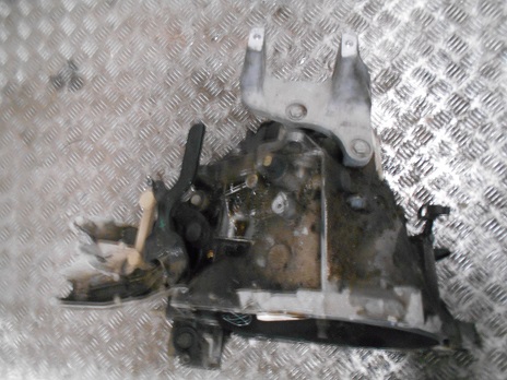 Boite de vitesses 
PEUGEOT 407 1.6 HDI 16V 110CV
An 04.2004 - 07.2008

Type boite : 20MB15
182 000 Km

Garanti(e) 3 mois

Frais de Port sur devis