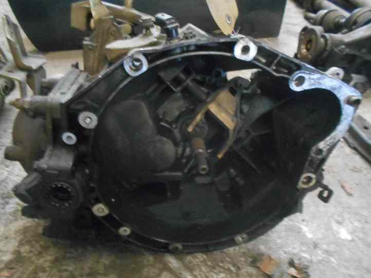 Boite de vitesses 
PEUGEOT 607 2.2 HDI 133CV
An 11.1999 - 09.2004

Type boite : 20LE69 20UE05
183 000 Km

Garanti(e) 3 mois

Frais de Port sur devis