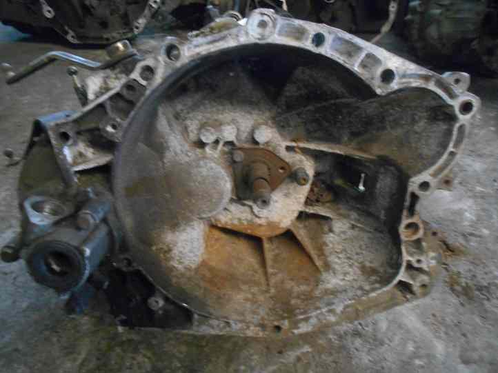 Boite de vitesses 
PEUGEOT 206 1.9D 69CV
An 09.1998 - 09.2003

Type boite : 20DL54
182 000 Km

Garanti(e) 3 mois

Frais de Port sur devis