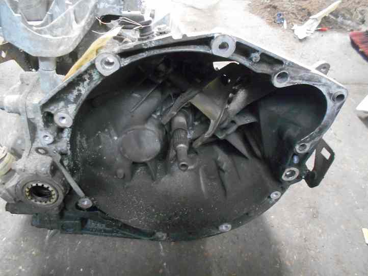 Boite de vitesses 
PEUGEOT 807  2.2 HDI 128CV
Année 09.2005

Type boite : 20MB05 20MB09 20MB19
169 000 Km

Garanti(e) 3 mois

Frais de Port sur devis