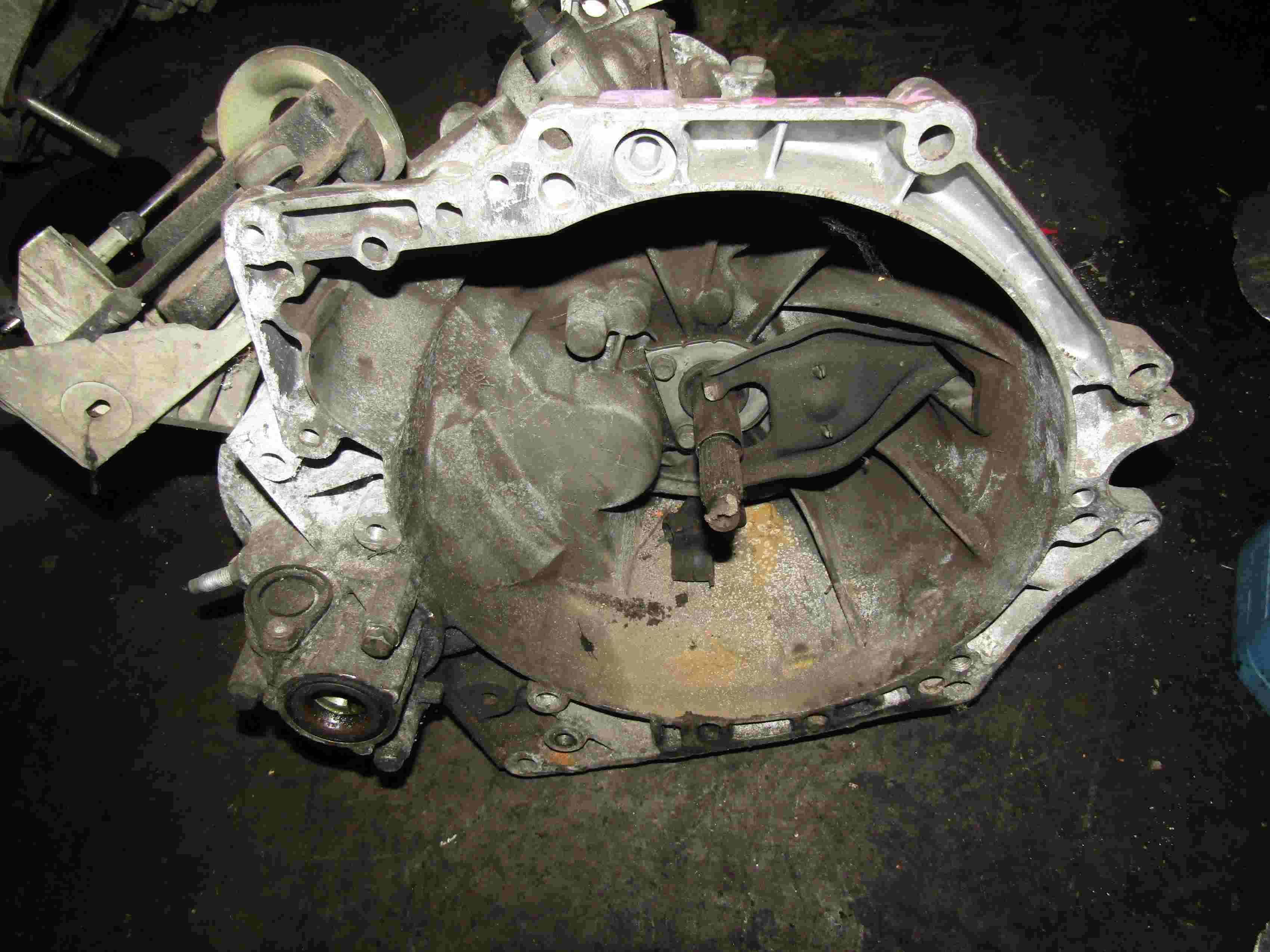 Boite de vitesses 
PEUGEOT 307 Phase 2 1.6 HDI 110CV

Type boite :20DM75 
 154 000 Km

Garanti(e) 12 mois

Frais de Port sur devis