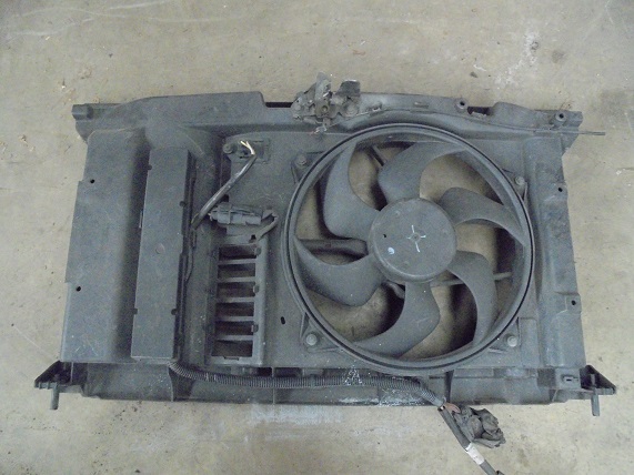 Buse avec ventilateur
PEUGEOT 307 1.6e 16V 110CV
An 04.2001 - 06.2005