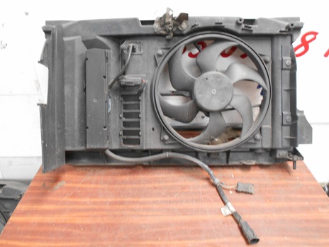 Buse avec ventilateur
PEUGEOT 307 XR Presence 2.0 HDi 90ch

2001-04->2005-06 

Frais de port sur devis

