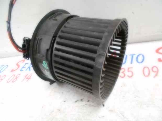 Ventilateur Chauffage 
PEUGEOT 308 (1) 
An 09.2007 - 03.2011 

Référence : T1000588K


