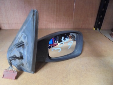 Retro Electrique Droit
PEUGEOT 306
An 04.1997 - 03.2002

Coque noire brut


