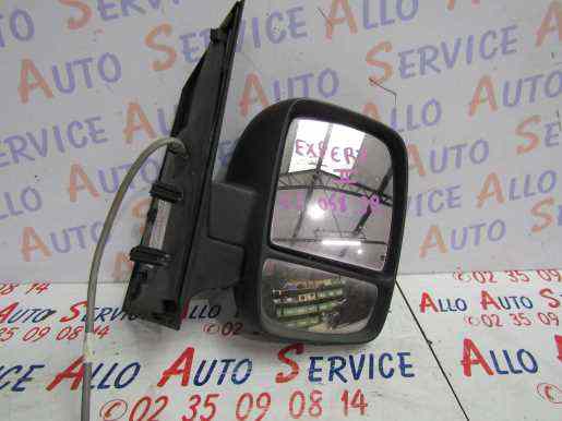 RETROVISEUR DROIT 

PEUGEOT EXPERT II FOURGON (G9) 4P / 2012
2.0 HDI 125 CH DIESEL
