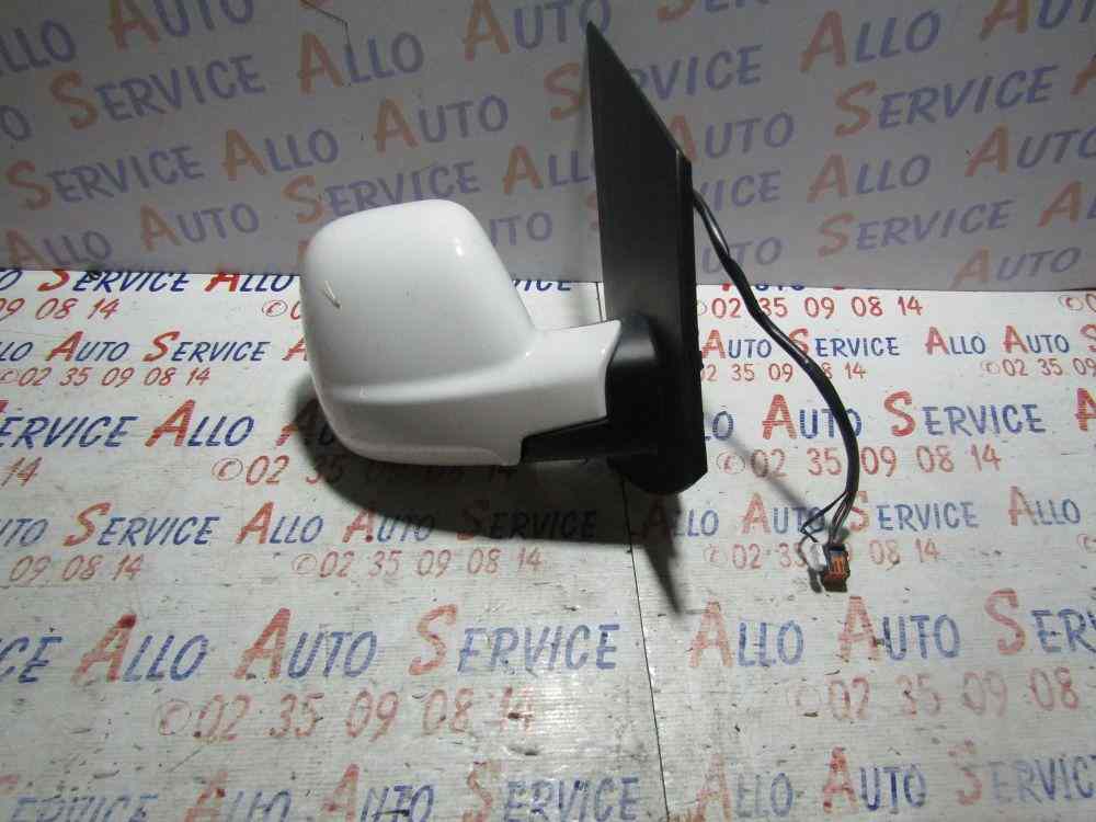 Retro Electrique Droit
PEUGEOT Expert 4 1.5 BLUE HDI-16B TURBO
30.08.2021

