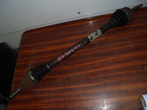 Cardan Droit
PEUGEOT 207 1.4 HDI 70CV
An 04.2006 - 06.2013

