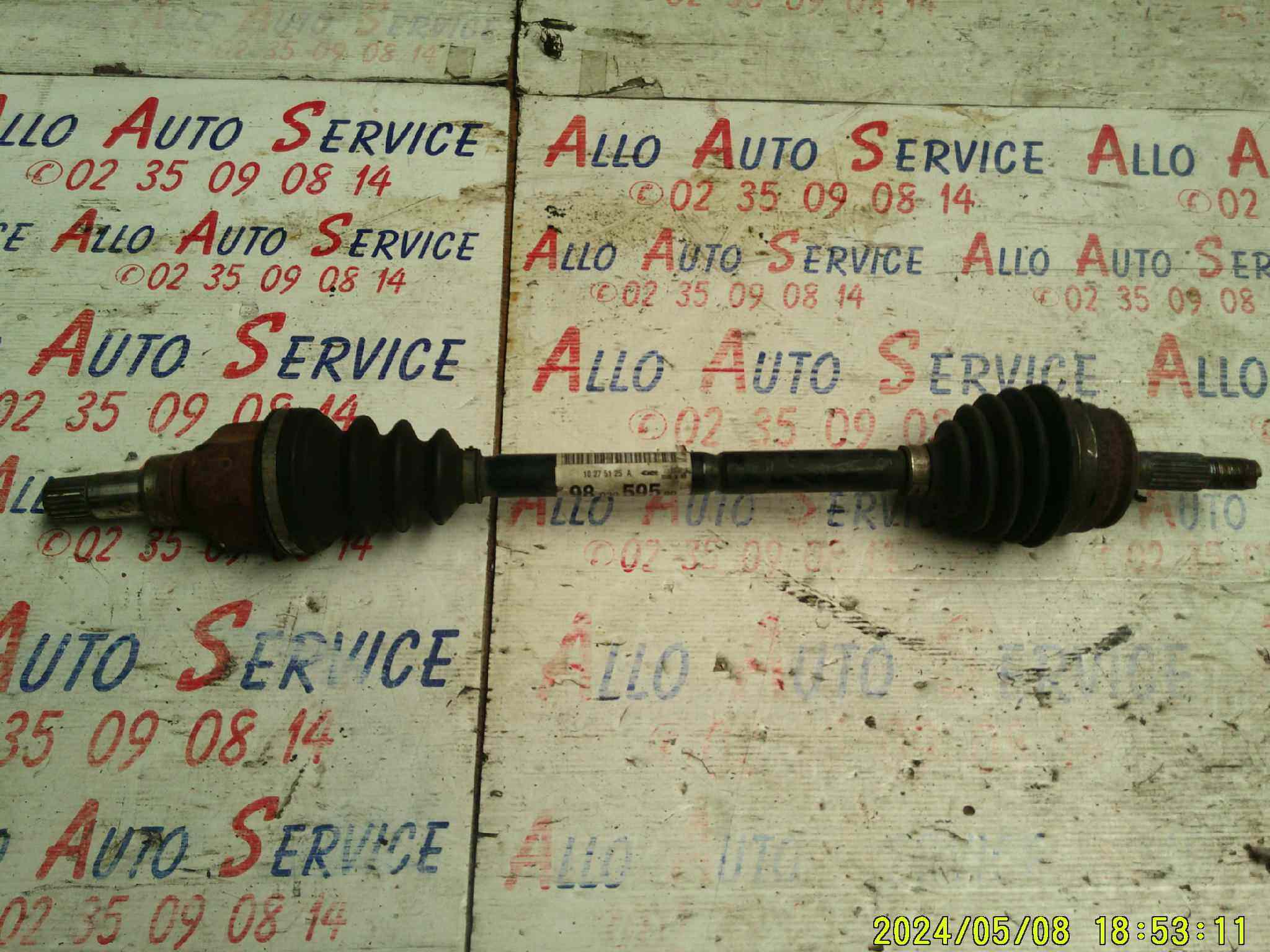 Cardan Gauche
PEUGEOT 208 1 phase 1
ref:9803959580

