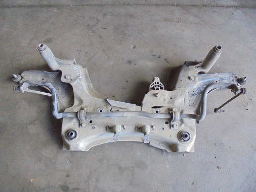Berceau 
RENAULT Scenic 3 1.9 DCI 130CV
An 04.2009 - 11.2011

Frais de port sur devis
