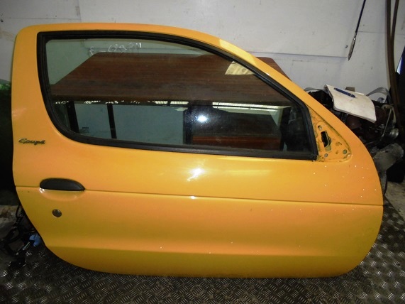 Porte AV Droit
RENAULT Megane coupé
An 03.1999 - 09.2002

Vendue nue
Frais de Port sur devis