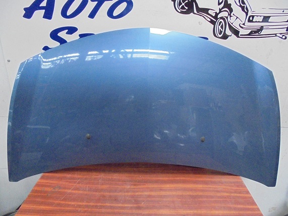 Capot 
RENAULT Clio 3 
An 03.2009 - 12.2014

Frais de Port sur devis