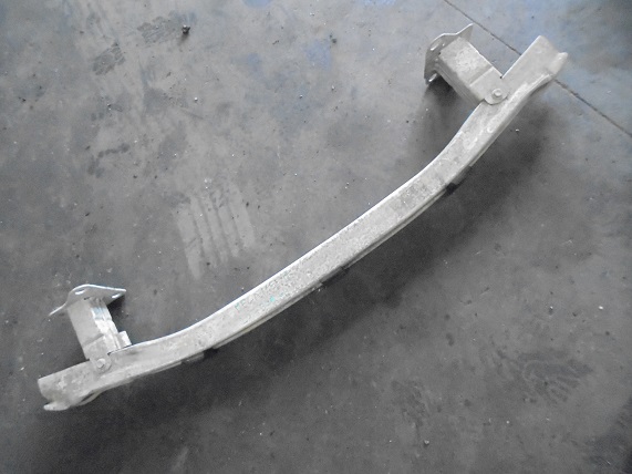 Renfort Pare Choc AV 
RENAULT Megane 2
An 09.2003 - 12.2005

Frais de Port sur devis