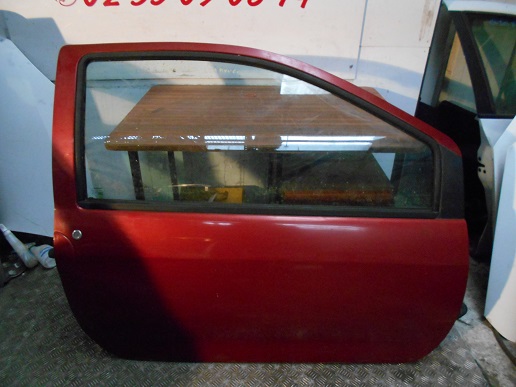 Porte AV Droit
RENAULT Twingo 1
An 09.1996 - 08.2000

Vendue nue
Frais de Port sur devis