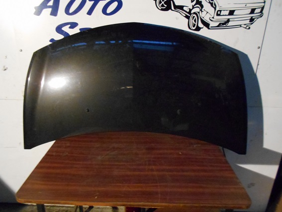 Capot 
RENAULT Clio 3
An 05.2005 - 03.2009

Quelques éclats de peinture

Frais de Port sur devis