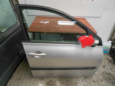 Porte AV Droit
RENAULT Megane 2
An 09.2002 - 12.2005

 Vendue nue
 Frais de Port sur devis