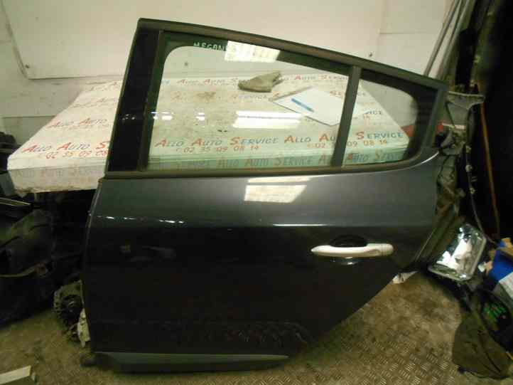 Porte AR Gauche
RENAULT Megane 3
Année 11.2008 - 01.2012

Vendue nue
Frais de Port sur devis