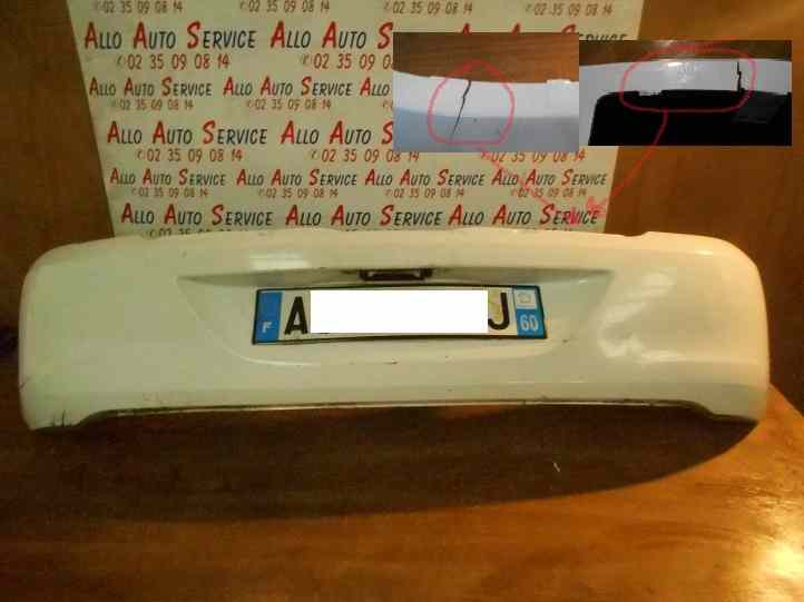 Pare Choc Ar 
RENAULT Clio 2 Campus
An 2009

Une fissure, voir photo
Frais de Port sur devis