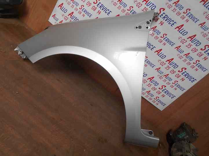 Aile AV Gauche en 185
RENAULT Clio 3
Année 12.2006