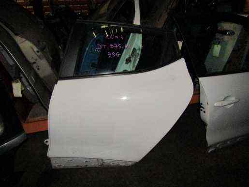 PORTE ARRIERE GAUCHE 

RENAULT CLIO IV PHASE 1 5P / 2015
1.5 DCI 75 CH DIESEL 

VENDUE NUE
FRAIS DE PORT SUR DEVIS 