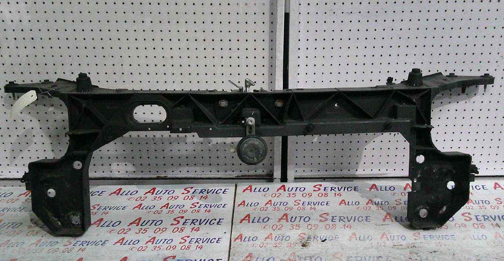 Traverse Superieure  RENAULT Clio 3 PHASE 2 1.2i -16V

Frais de Port sur devis