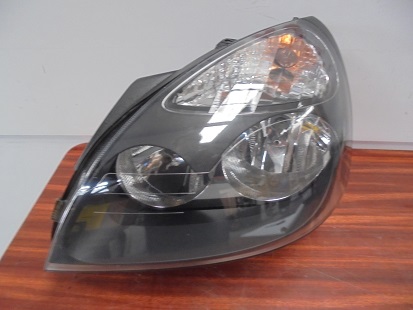 Optique Gauche
RENAULT Clio 2 phase 2
Depuis 2001

Fond noir

