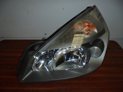 Optique Gauche
RENAULT Espace 4 
An 09.2002 - 03.2006