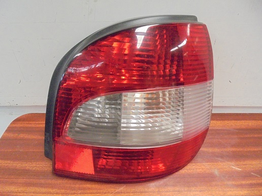 Feu Arriere Droit
RENAULT Megane Scenic
An 08.1999 - 06.2003