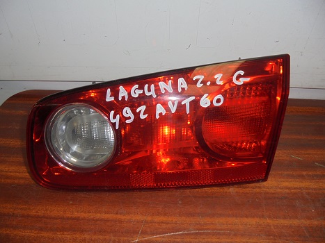 Feu Arriere de hayon Droit
RENAULT Laguna 2 phase 2
An 03.2005 - 09.2007