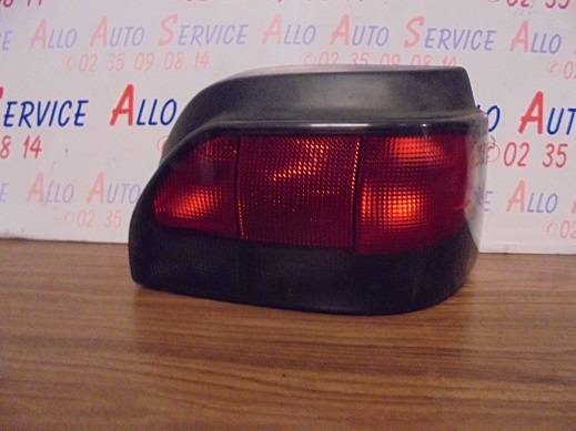Feu Arriere Droit
RENAULT Clio I Phase II
An 03.1995 - 03.1996

